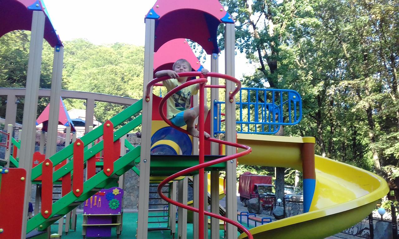 Zatyshok Svalyava Exterior foto